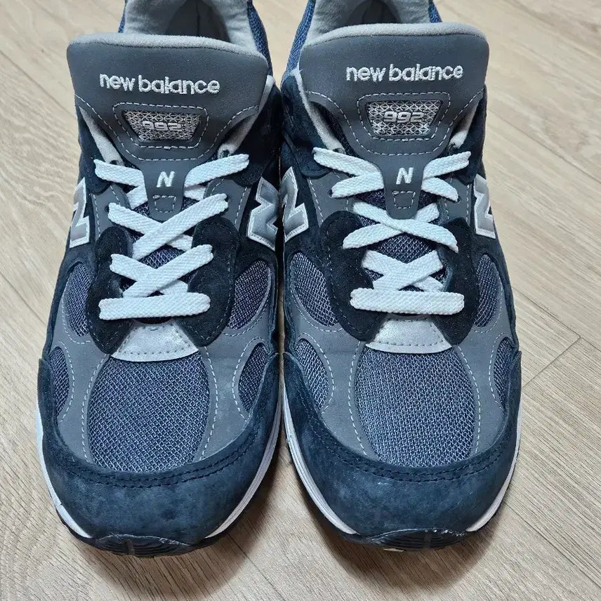 [BUNJANG] New Balance 992 Made in USA Core Navy Sneakers / 뉴발란스 992 메이드 인 USA 코어 네이비