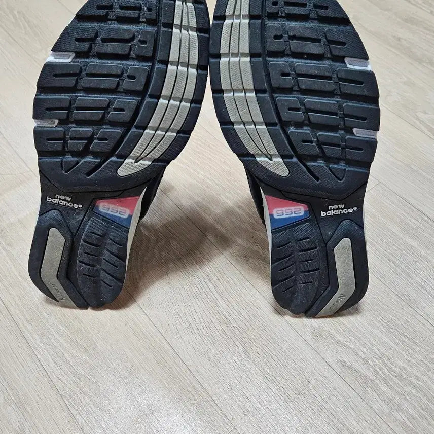 [BUNJANG] New Balance 992 Made in USA Core Navy Sneakers / 뉴발란스 992 메이드 인 USA 코어 네이비
