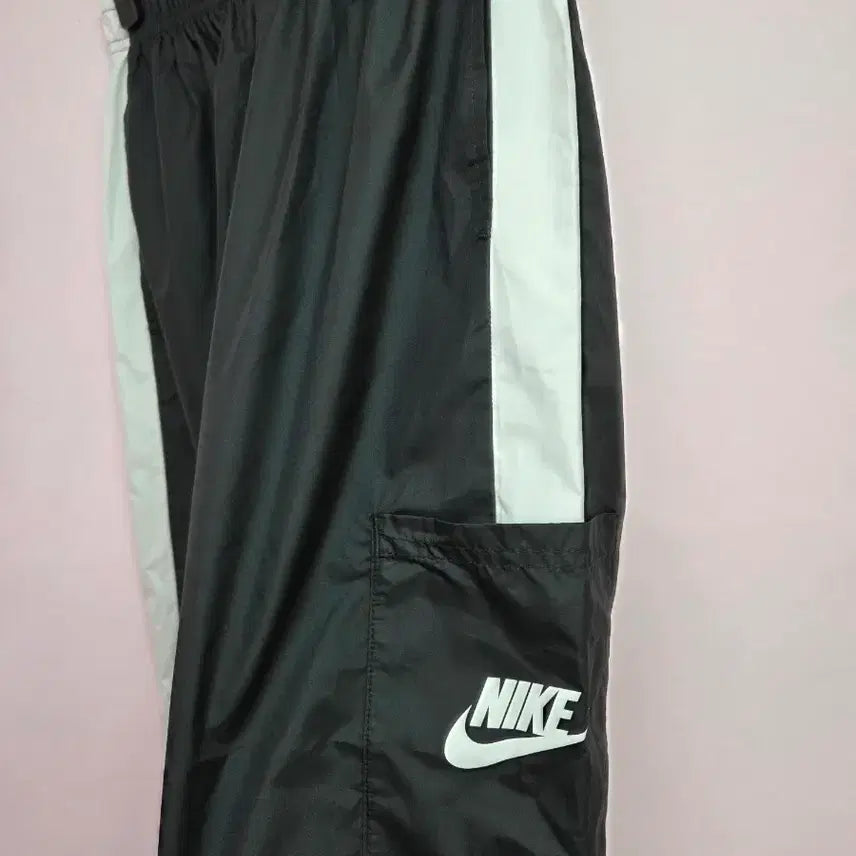 [BUNJANG] Nike Woven Pants Black M / 나이키 우븐 팬츠 블랙 팬츠 M