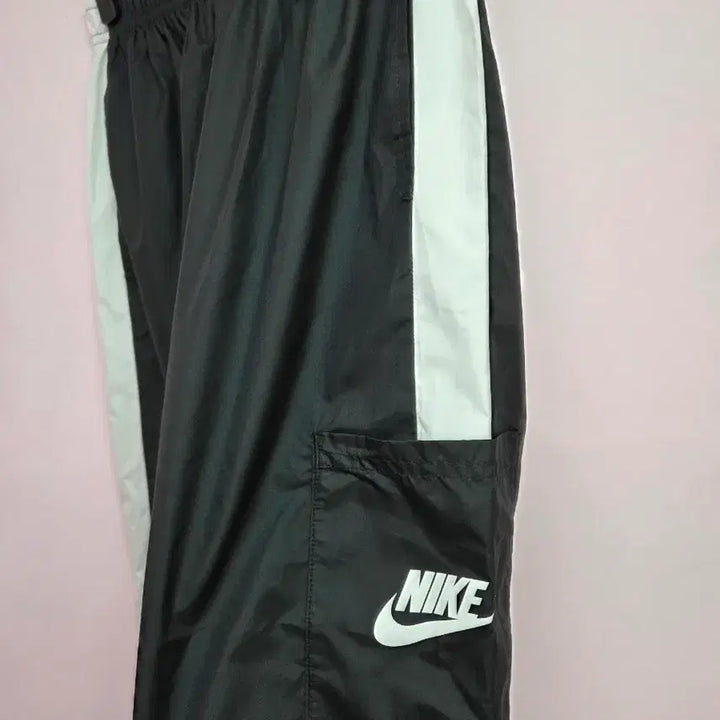 [BUNJANG] Nike Woven Pants Black M / 나이키 우븐 팬츠 블랙 팬츠 M
