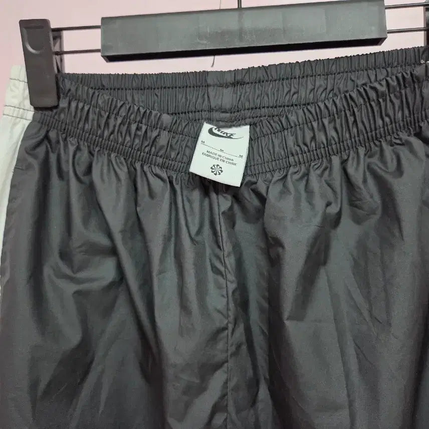 [BUNJANG] Nike Woven Pants Black M / 나이키 우븐 팬츠 블랙 팬츠 M