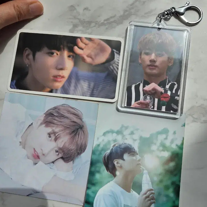 [BUNJANG] BTS Jungkook Photocard + Keyring / 방탄소년단 정국 포토카드 + 키링