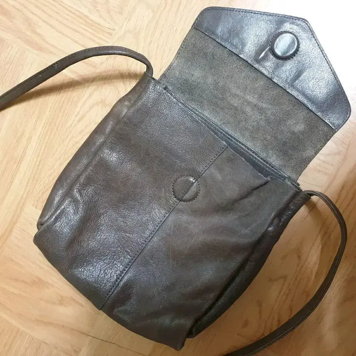 [BUNJANG] LITTLE FARMERS Slouchy Mini Crossbag / LITTLE FARMERS 리틀파머스 어린농부 슬라우치 미니 크로스백