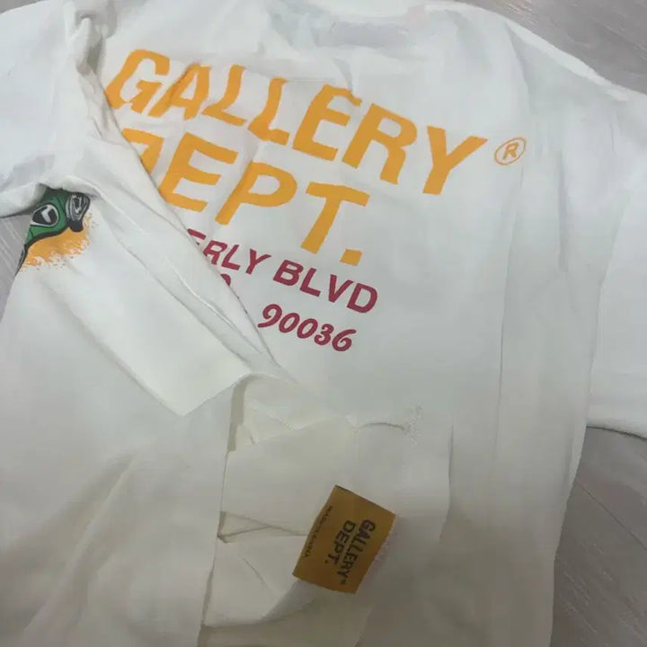 [BUNJANG] Dept. Car Print Short Sleeve T-shirt / 갤러리뎁 Dept. 자동차 프린팅 반팔 티셔츠