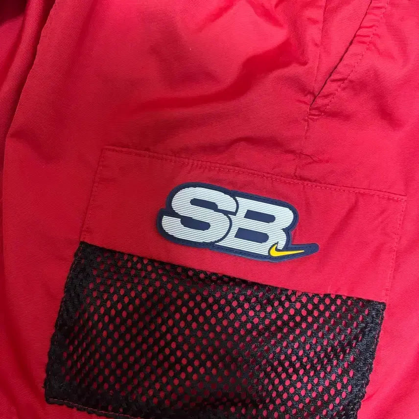 [SOLD OUT] 나이키 SB 스케이트 반바지 레드 M
