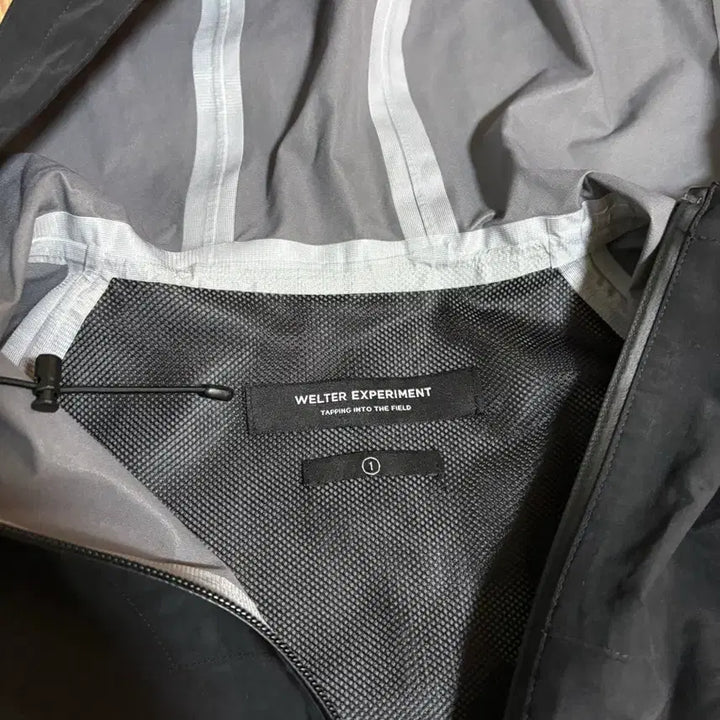 [BUNJANG] Welter Experiment Black Hooded Jacket / 웰터익스페리먼트 자켓