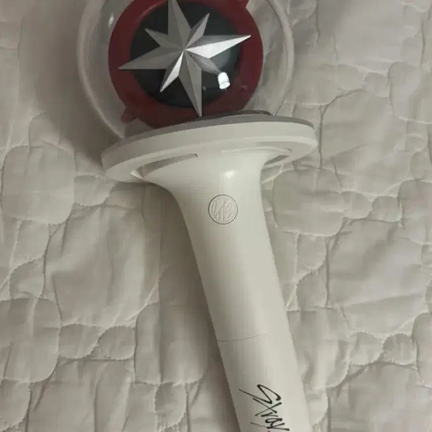 [BUNJANG] Stray Kids Official Light Stick Ver. 2.0 / 스키즈 스트레이키즈 응원봉 2.0 판매