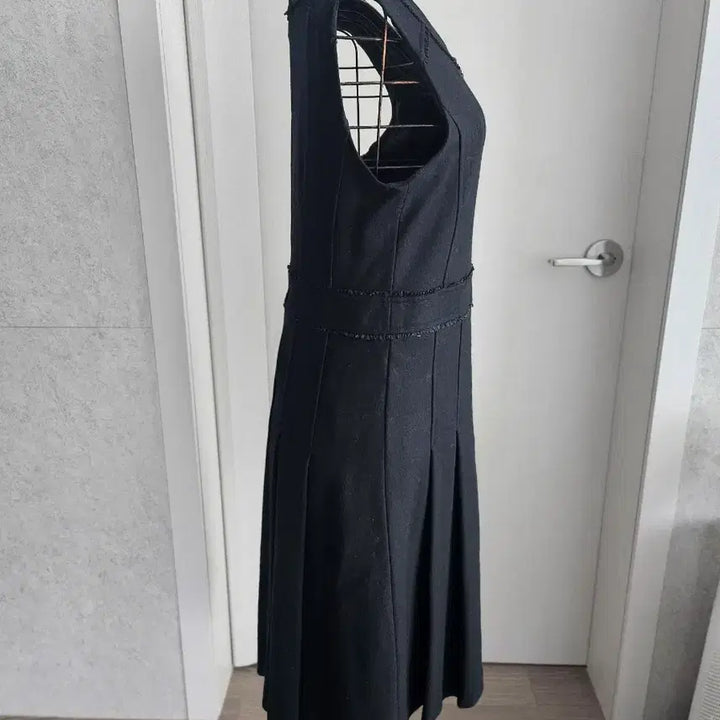 [BUNJANG] Black Sleeveless Flare Long Dress / 블랙 민소매 플레어 원피스