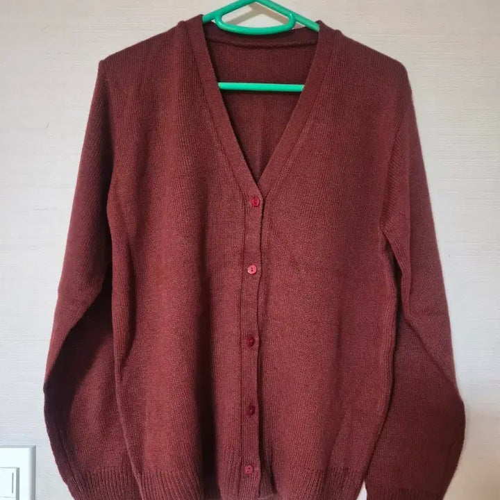 [BUNJANG] Brown V-Neck Knit Cardigan / 브라운 브이넥 니트 가디건