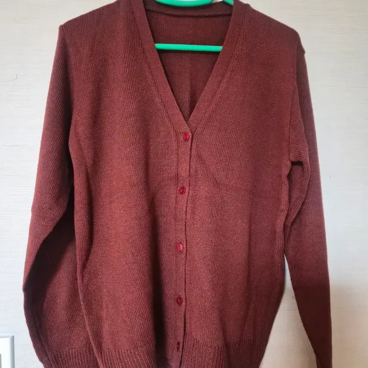 [BUNJANG] Brown V-Neck Knit Cardigan / 브라운 브이넥 니트 가디건