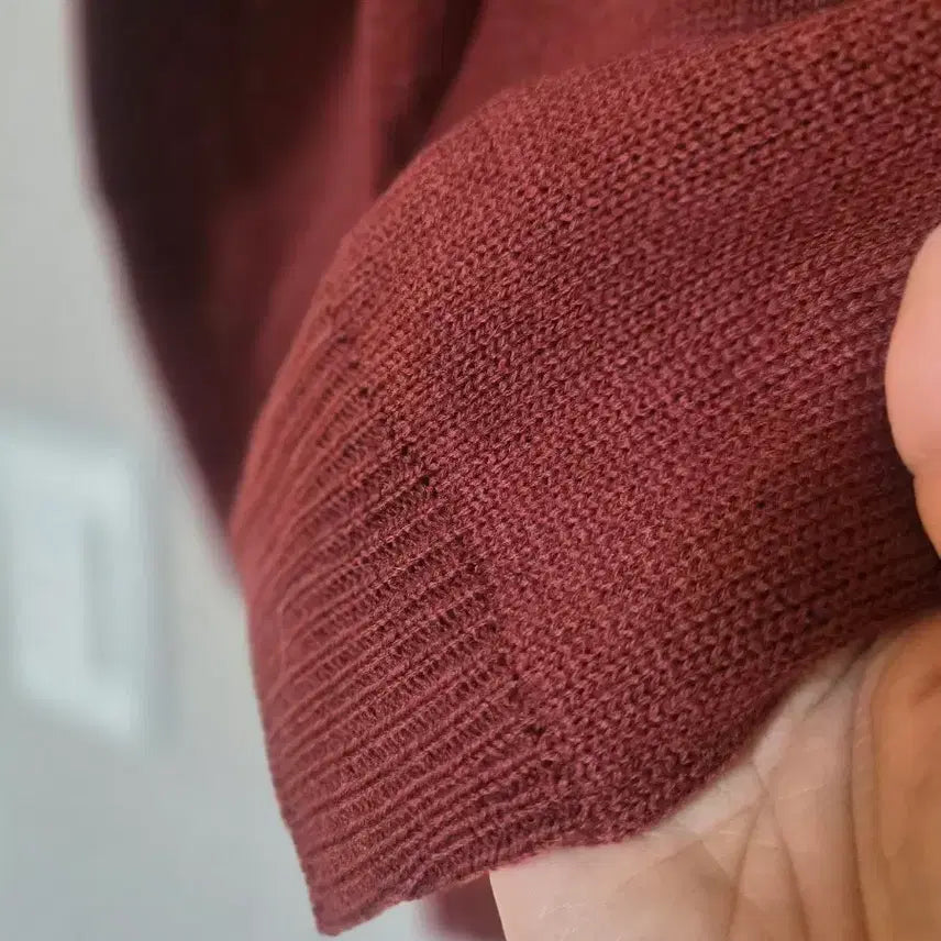 [BUNJANG] Brown V-Neck Knit Cardigan / 브라운 브이넥 니트 가디건
