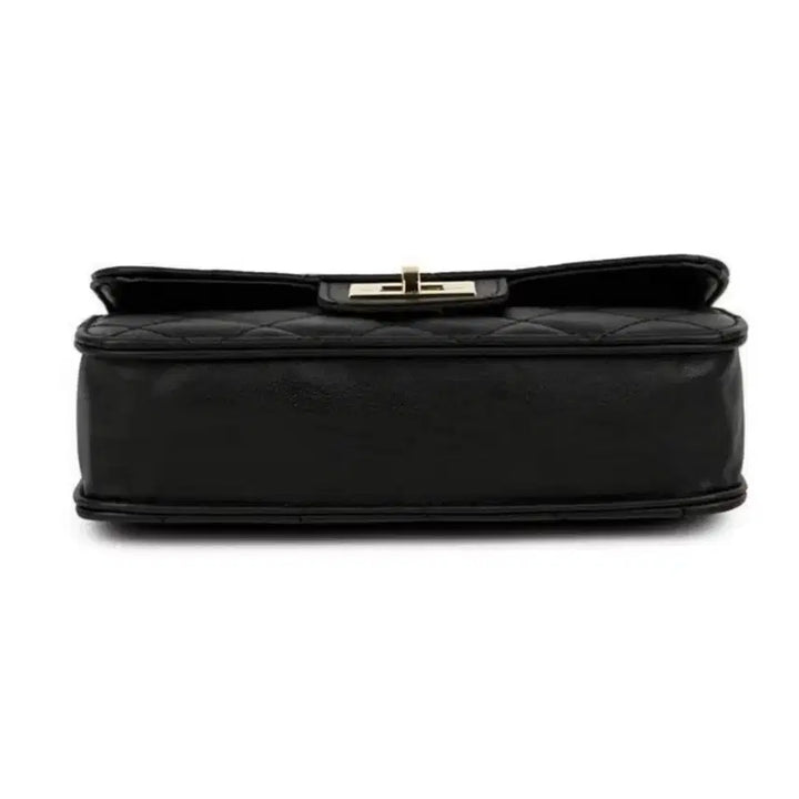 [BUNJANG] P5 Black Quilted Chain Bag / P5 A급 클래식한 디자인의 블랙 퀼팅  체인백 판매해요