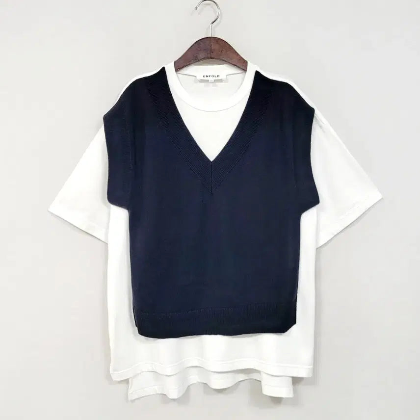 [BUNJANG] ENFOLD Layered V-Neck Top / +ENFOLD 엔폴드 브이넥 레이어드 Y916
