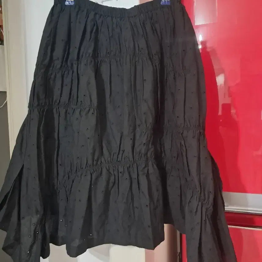 [BUNJANG] Angae Punching Balloon Skirt - Black / 앙개 펀칭 벌룬 스커트 S(001) 블랙