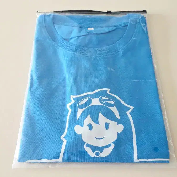 [BUNJANG] Whiteout Survival T-shirt and Hat Set / (새상품) 화이트아웃서바이벌 티셔츠+모자 세트