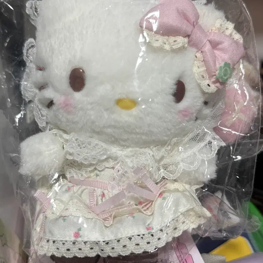 [BUNJANG] Sanrio Forest Lace Hello Kitty Mascot / 미개봉) 산리오 포레스트 레이스 헬로키티 마스코트