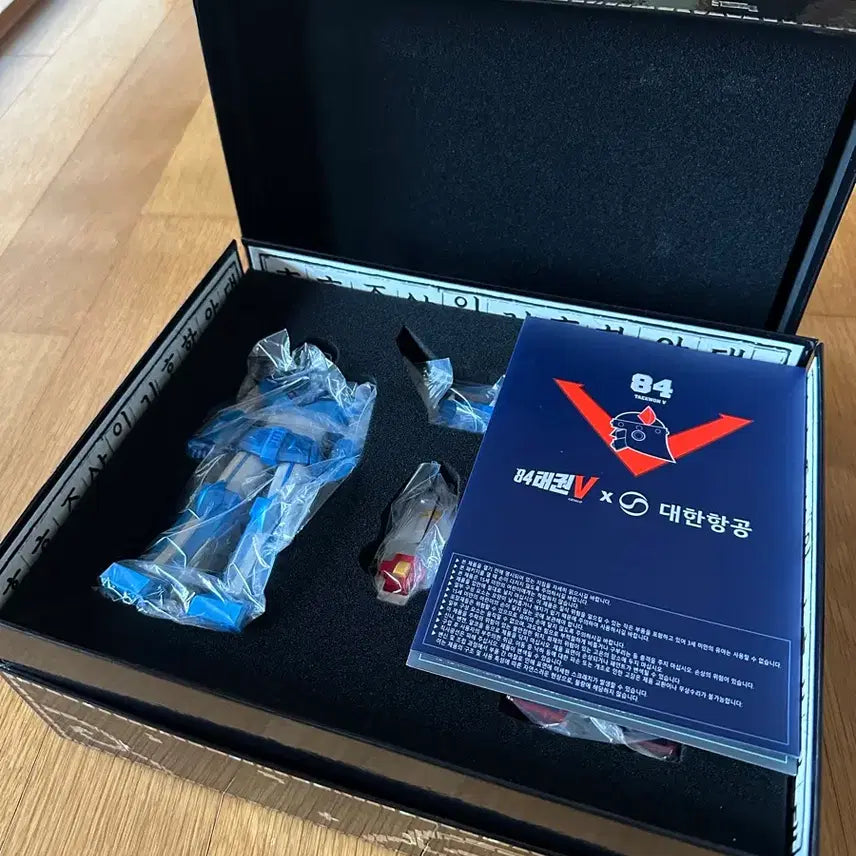 [SOLD OUT] (KE+OZ) 태권브이 한정판