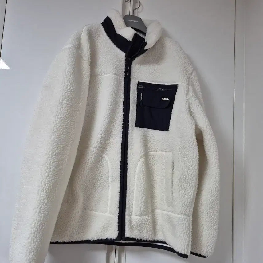 [BUNJANG] National Geographic Fleece Jacket XXL / 내셔널지오그래픽 뽀글이 새옷상태XXL사이즈미스로 한두번입