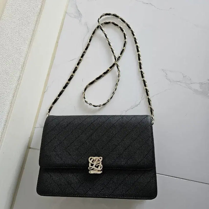 [SOLD OUT] 루이까또즈 크로스백