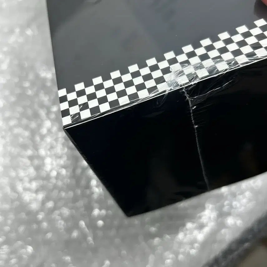 [BUNJANG] Kickflip Official Lightstick (Sealed) with Photocard / [미개봉 새상품] 킥플립 공식 응원봉 포토카드 포함