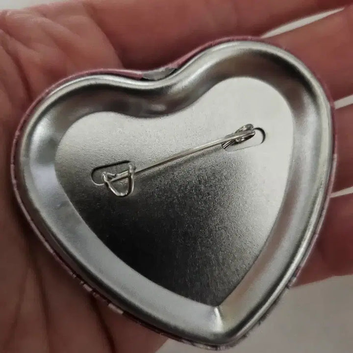 [SOLD OUT] 스텔라이브 나나 하트 뱃지