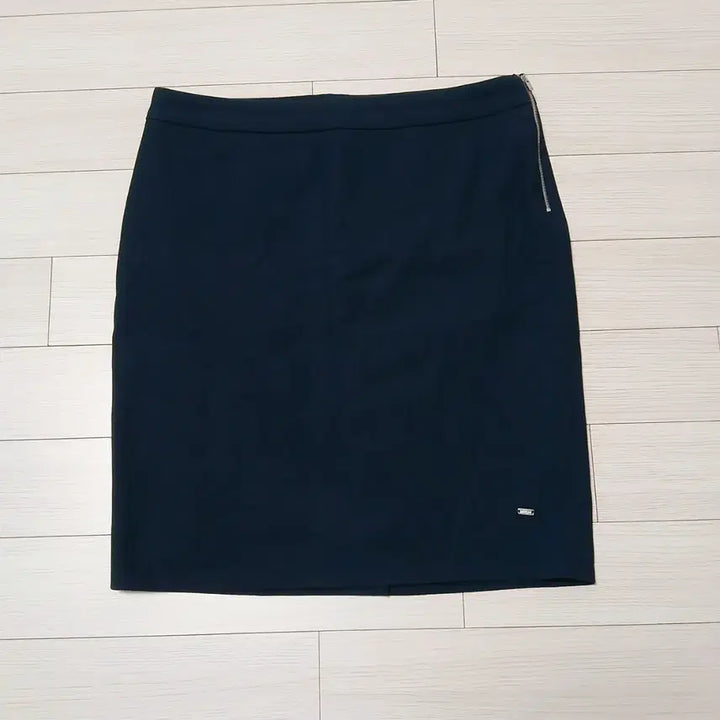 [BUNJANG] Tommy Hilfiger Midi Skirt / 타미힐피거 미디 스커트 봄 치마 정장 치마