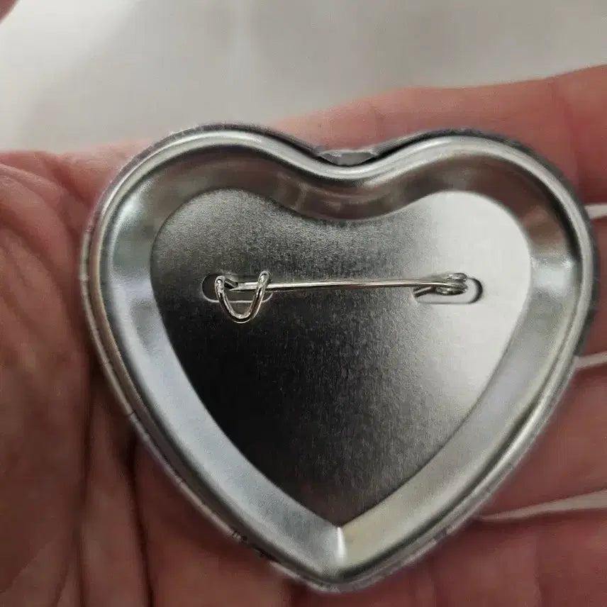 [BUNJANG] Stellive Mashiro Heart Badge / 스텔라이브 마시로 하트 뱃지