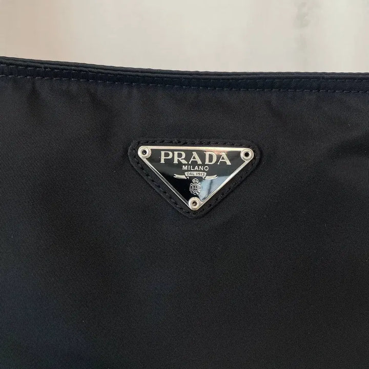 [SOLD OUT] 프라다 나일론 크로스백 메신저백 숄더백