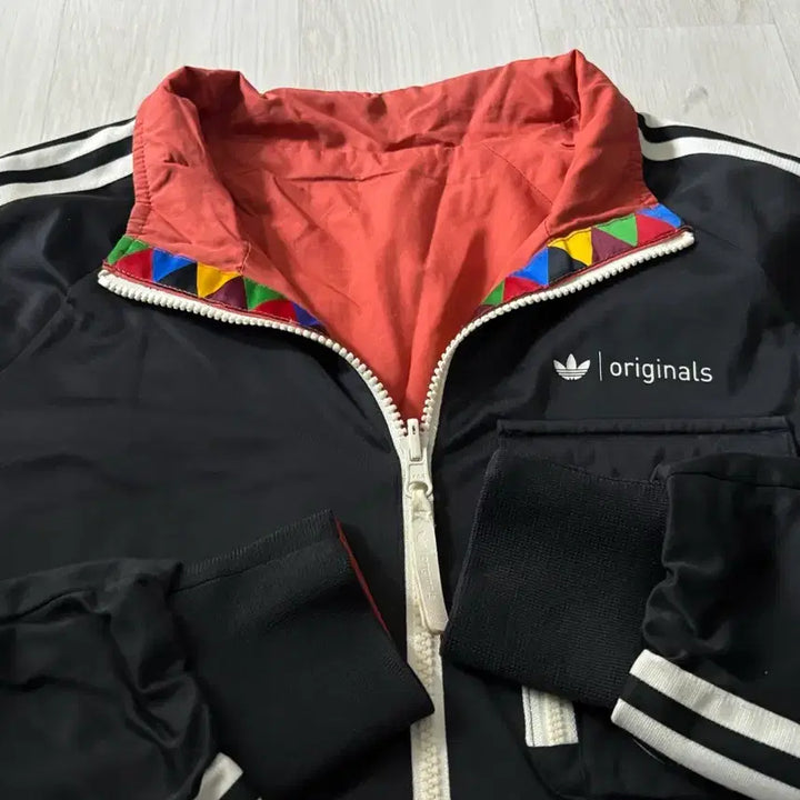[BUNJANG] Adidas Originals Reversible Track Top (Size 100) / 아디다스 오리지널 트랙탑 러버시블 100