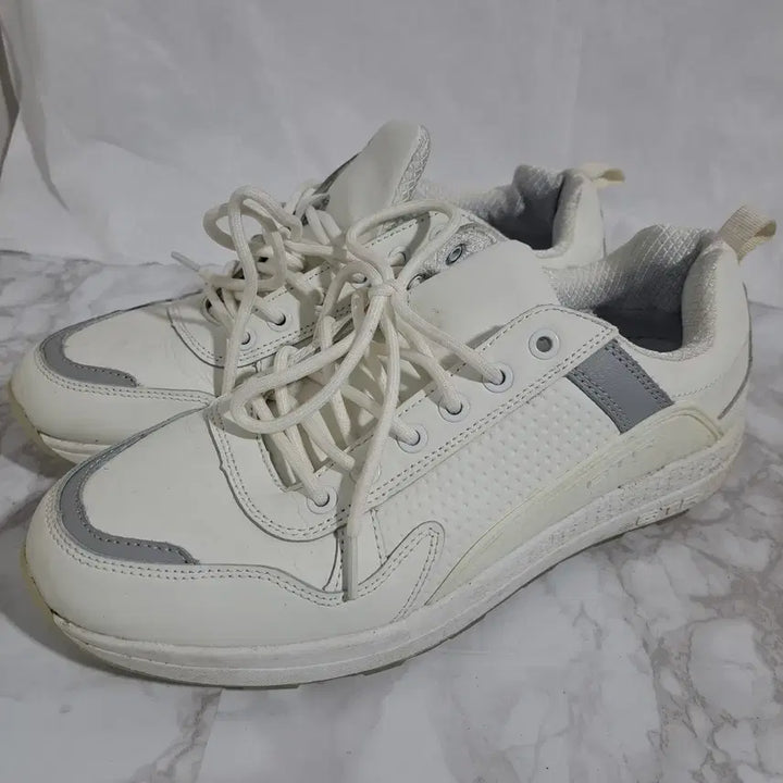 [BUNJANG] BTR Spikeless Golf Shoes 275 / BTR 남성 스파이크리스 골프화 275 (신1434)