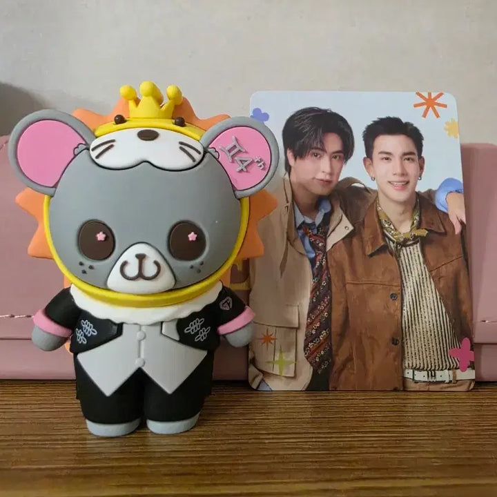 [BUNJANG] GMMTV 2026 Carnival Looknnu Art Toy / gmmtv 2026 펜니발 굿즈 아트토이 룩쿤누 (feat.잼폿포카)