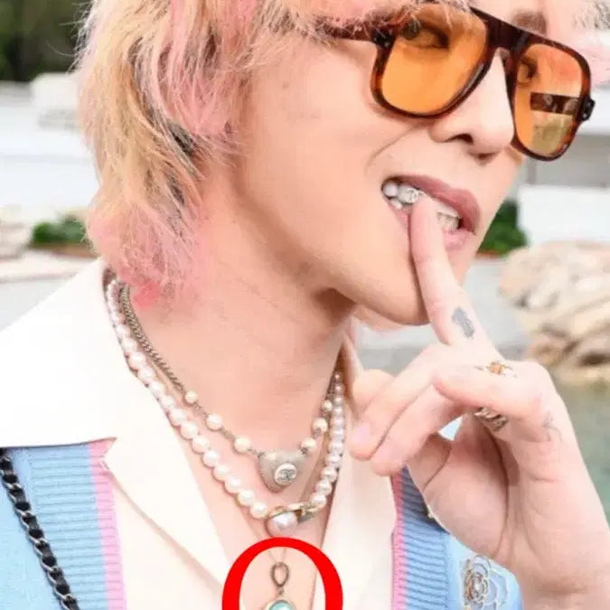 [BUNJANG] G-Dragon Cameo Pendant Necklace (Custom Order) / 지드래곤 까메오 펜던트