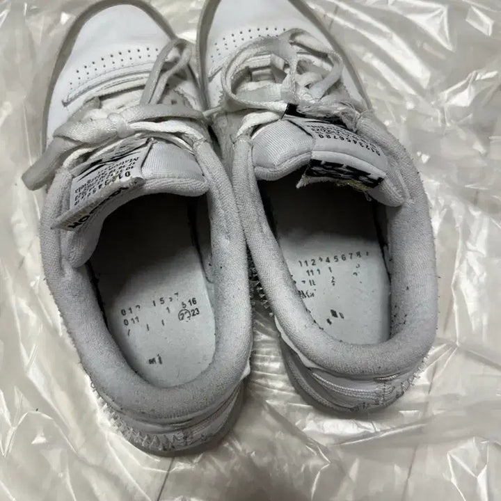 [BUNJANG] Reebok Maison Margiela Club C White Sneakers / 리복 마르지엘라 클럽c 화이트 (255)