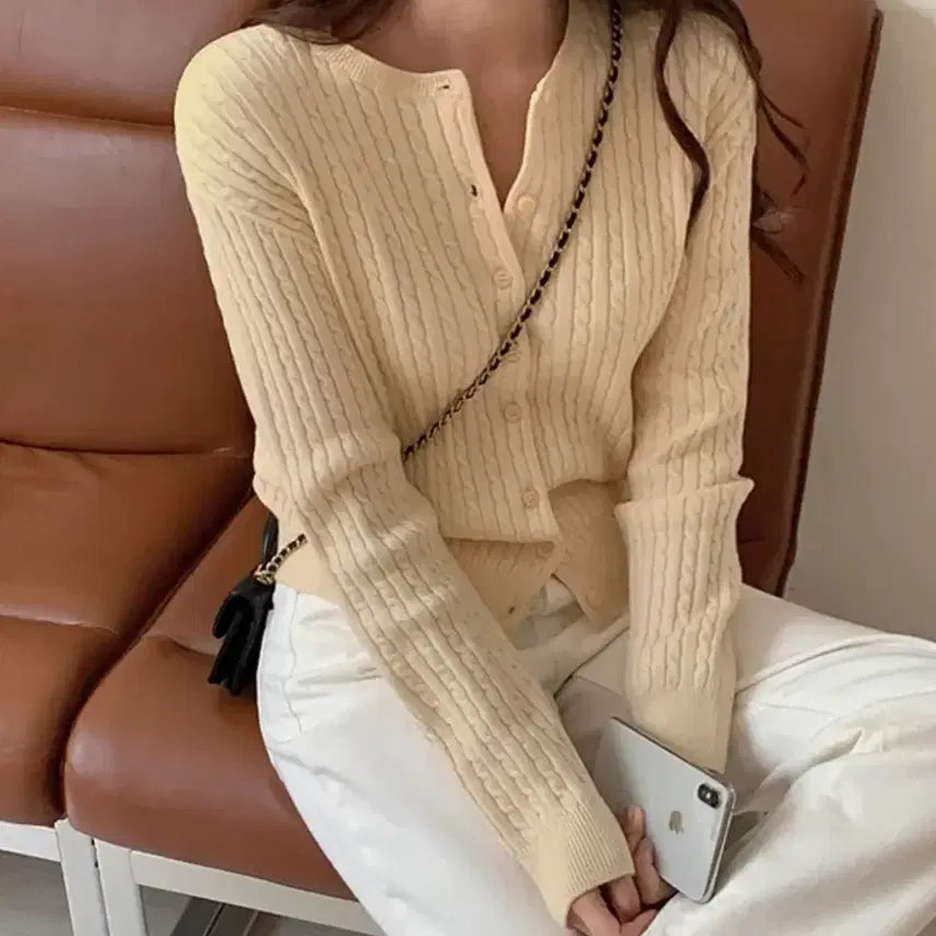 [BUNJANG] Ivory Cable Knit Cardigan / 아이보리 꽈배기 니트 가디건