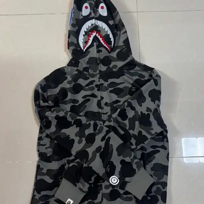 [SOLD OUT] 베이프 샤크 후드집업 블랙 흑계 L