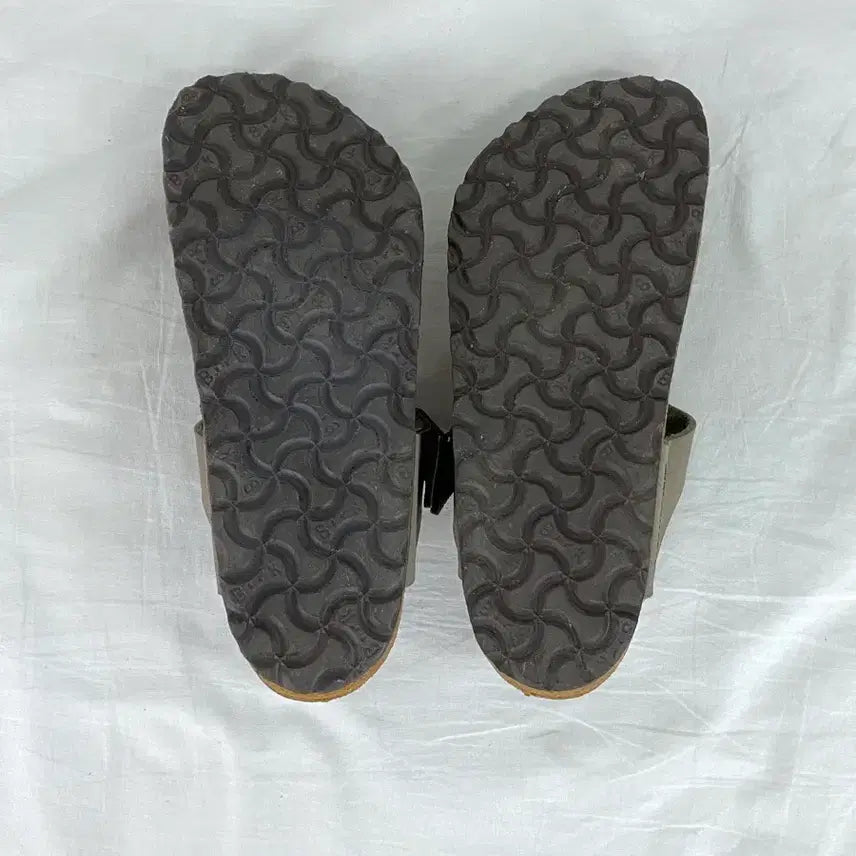 [SOLD OUT] 버켄스탁 지제 샌들 230 <31>