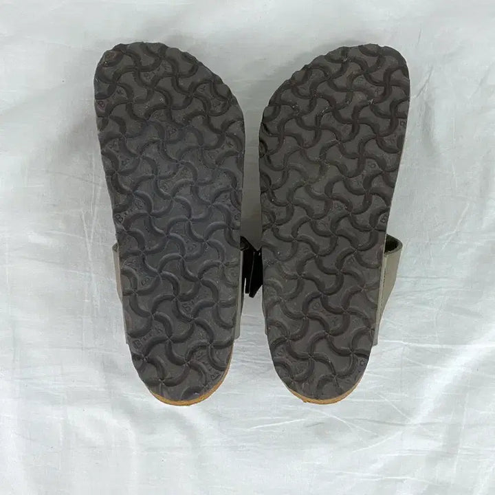 [SOLD OUT] 버켄스탁 지제 샌들 230 <31>