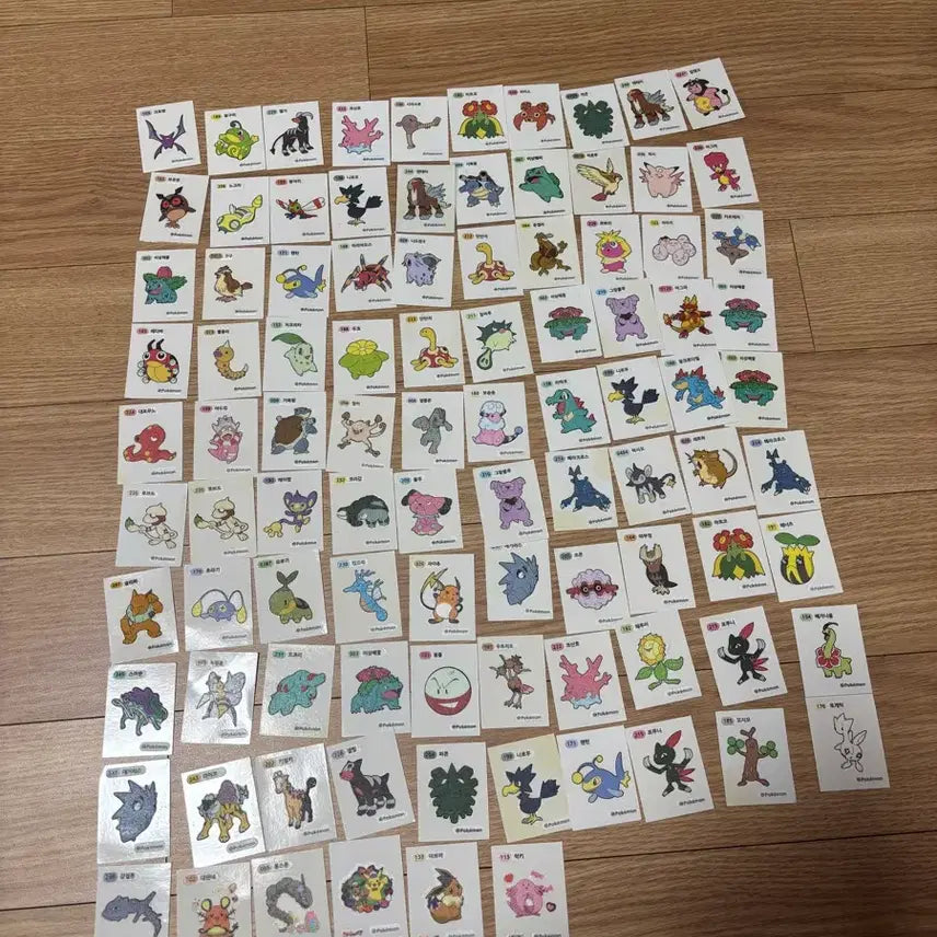 [SOLD OUT] 포켓몬 띠부띠부씰 팔아요 개당 0.05할로윈 보유