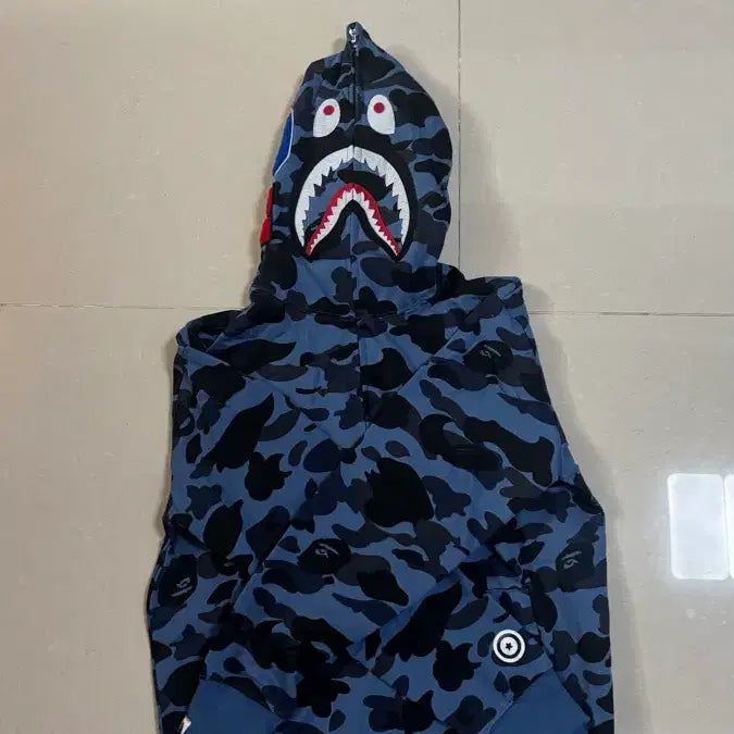 [SOLD OUT] 베이프 샤크 후드집업 블루 청계 L