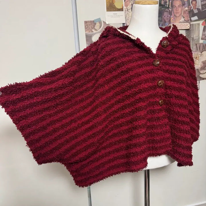 [BUNJANG] Mori Girl Hagumi Red Hooded Cape / 성냥팔이 모리걸 하구미 레드 후드 망토