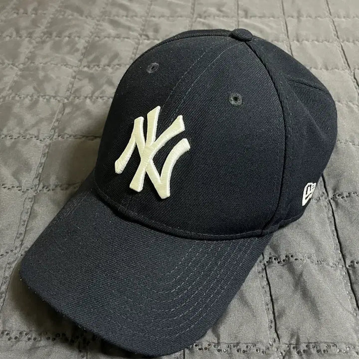 [BUNJANG] New Era New York Yankees Navy Ball Cap / 뉴에라 뉴욕양키스 볼캡 네이비
