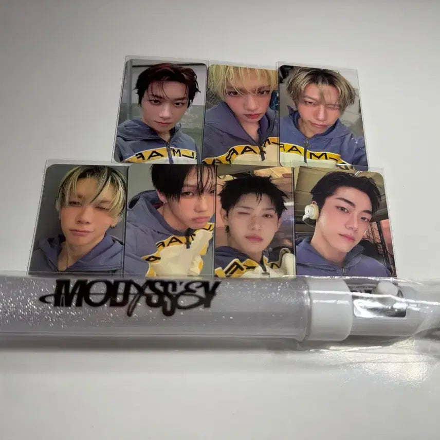 [SOLD OUT] 모디세이 데뷔카운트 다운 포토카드+응원봉 일괄