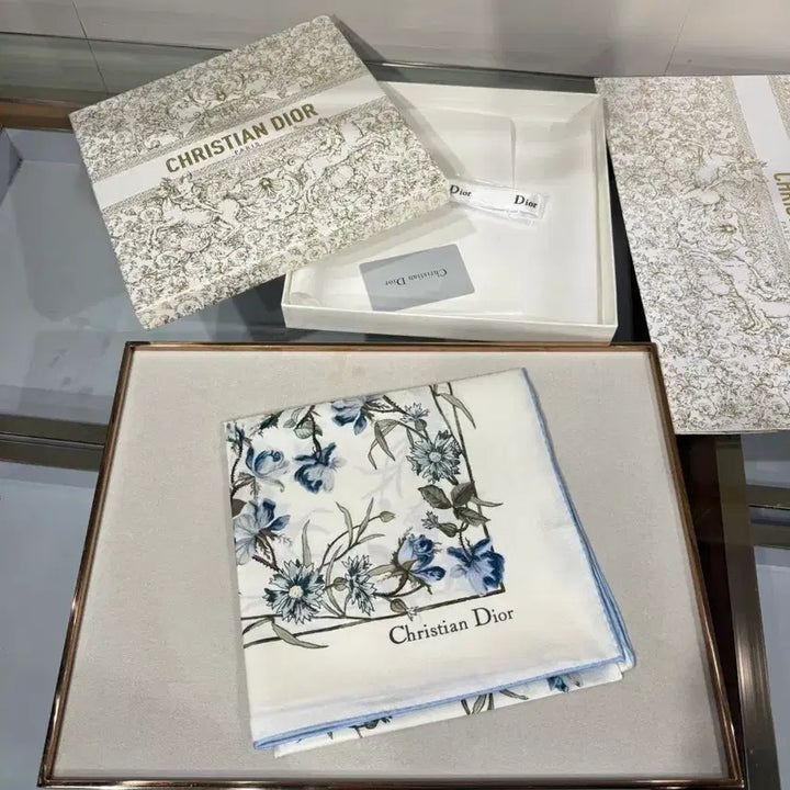 [SOLD OUT] 디올 양면 프린트 새틴 스카프 90cm