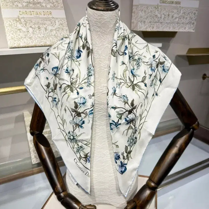 [SOLD OUT] 디올 양면 프린트 새틴 스카프 90cm