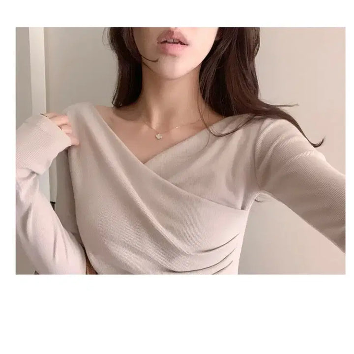 [BUNJANG] Pervit Rosanna Yeri-fit Wrap Silhouette Top / 퍼빗 제작 로잔나 여리핏 랩 실루엣 티 가내스라 제니오