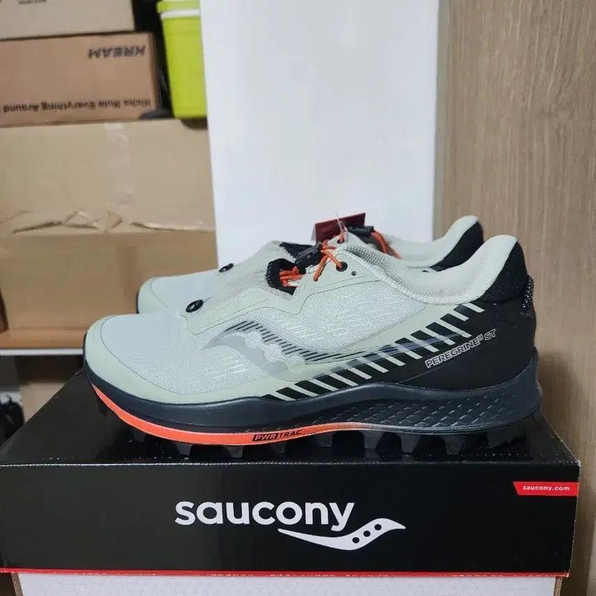 [SOLD OUT] 써코니 페레그린 ST 트레일 러닝화 280사이즈