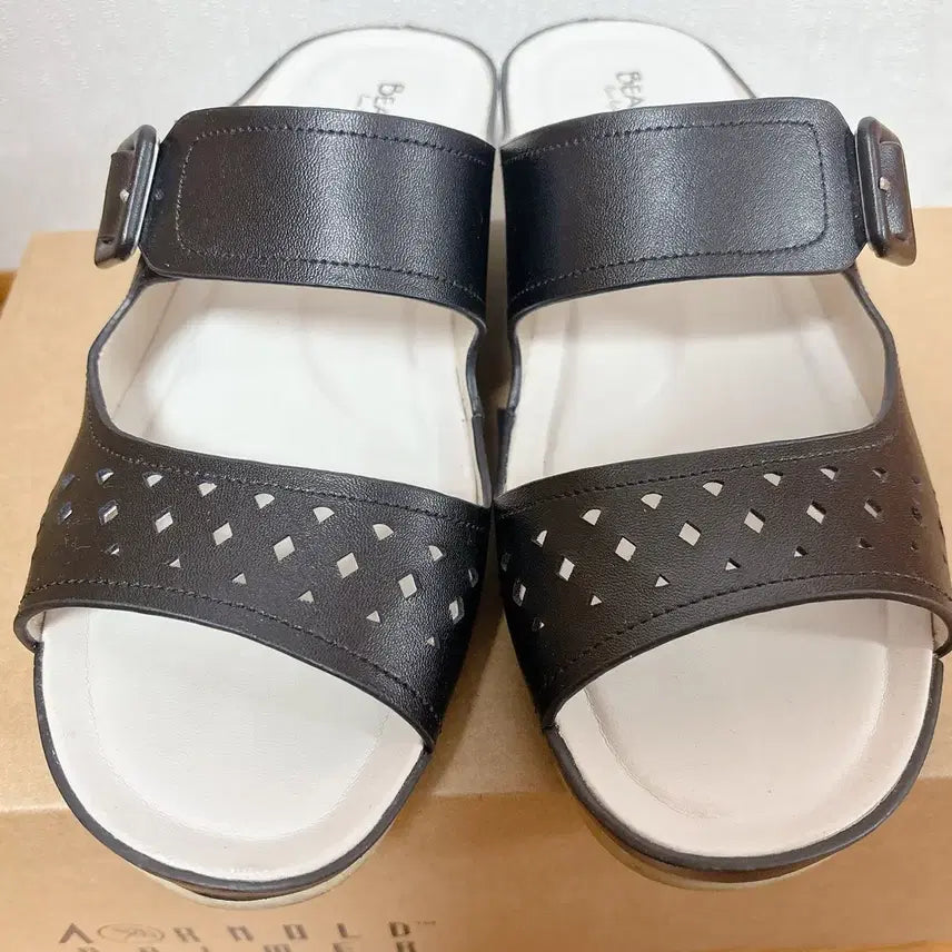 [BUNJANG] Bearpaw Leather Slippers (240) / 정품 베어파우 소가죽 슬리퍼 (240)