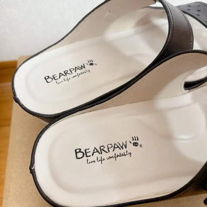 [BUNJANG] Bearpaw Leather Slippers (240) / 정품 베어파우 소가죽 슬리퍼 (240)