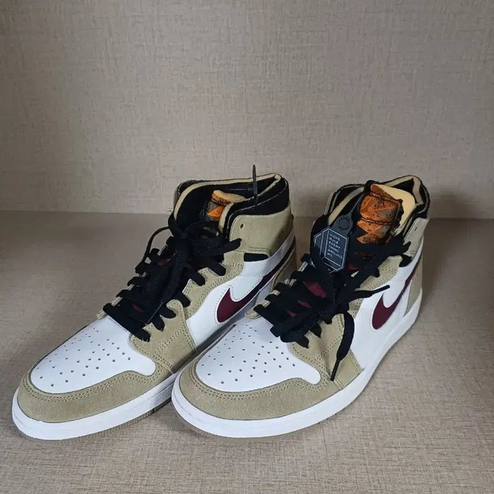 [BUNJANG] Nike Jordan 1 High Beige White Basketball Shoes / 나이키 조던 하이1