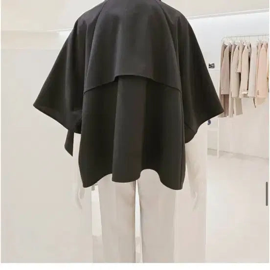 [BUNJANG] ZOOC Cape Short Trench Black Jacket / ZOOC 주크 케이프 숏 트렌치 블랙